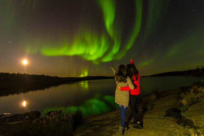 4- to 6-Hour Northern Lights Tour From Yellowknife - Meeting and Pickup Information