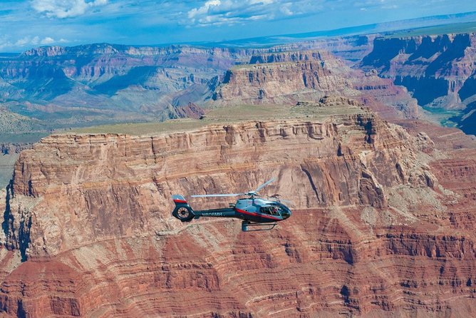 45-Minute Helicopter Flight Over the Grand Canyon From Tusayan, Arizona - Pilot Expertise and Memorable Experience