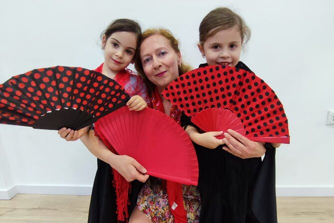45 Minutes Flamenco Dance Class for Family in Málaga - What to Expect
