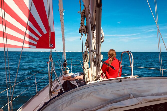 48H in a Private Sailboat From the Camargue to Sète - End Point and Meeting Point