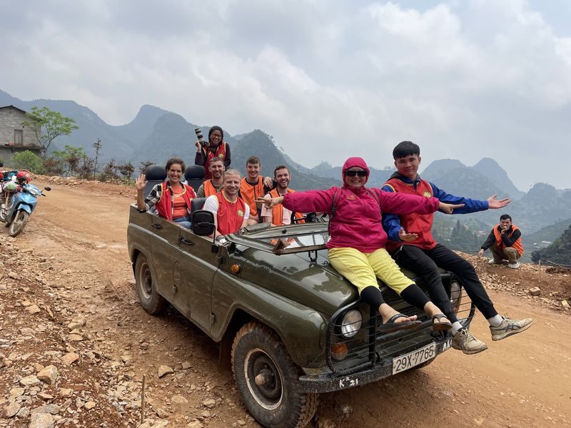 4D3N Explore Ha Giang Loop by Vintage Jeep - Day three: Ma Pi Leng Pass and the Nho Que River