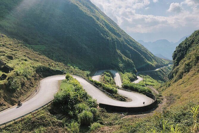 4D3N Ha Giang Loop Group Tour from Ha Giang - Transportation and Group Dynamics  