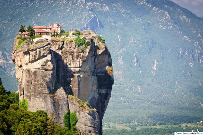 4day Spanish Tour in Epidaurus Mycenae Olympia Delphi and Meteora - Day 5: Meteora