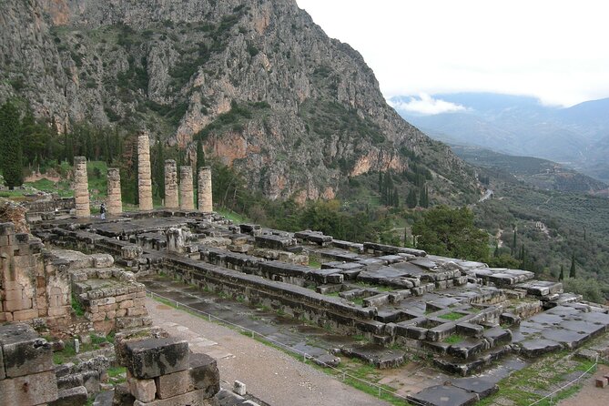 4day Spanish Tour in Epidaurus Mycenae Olympia Delphi and Meteora - Accommodation and Meals