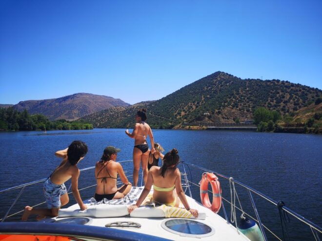 4H Private Boat Trip Douro River - Feel the Nature - Inclusions