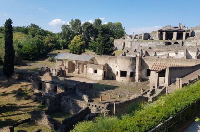 4H Private Guide Tour in Pompeii With Villa Dei Misteri - Languages Available