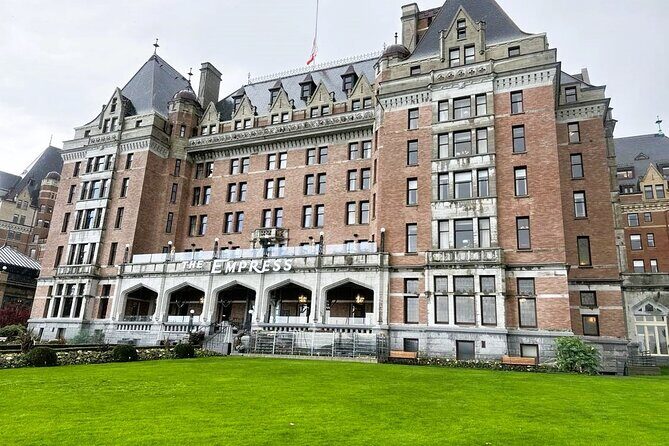 4hr Butchart Gardens and Victoria Private Tour (1-6 pax) - FAQ