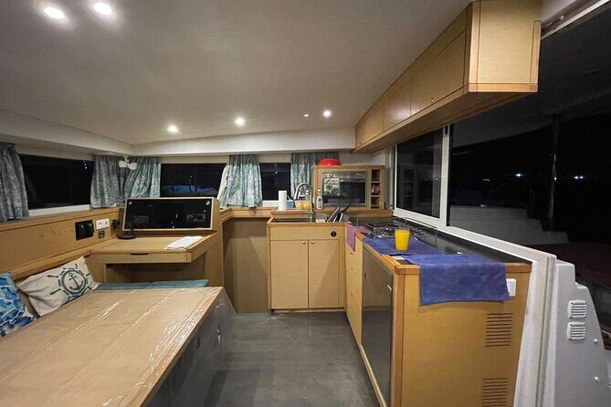 4hrs 42ft Luxury Catamaran Private Charter Cancun to Isla Mujeres - Practical Tips for Booking and Enjoying the Tour