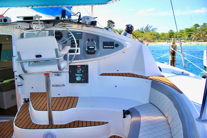 4hrs / 46ft Catamaran Private Charter From Cancun to Isla Mujeres - Copyright