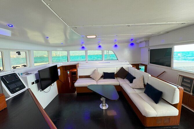 4hrs/60ft Luxury Catamaran Private Charter Cancun to Isla Mujeres - FAQs