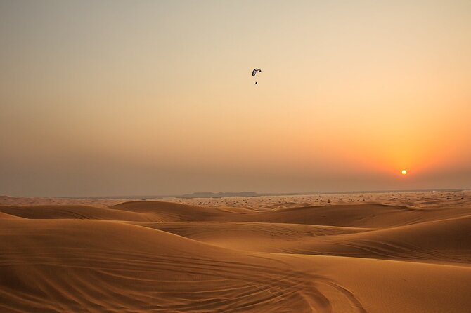 4x4 Desert Safari With Dinner and Private Pick up - Live Cultural Show Entertainment During Dinner