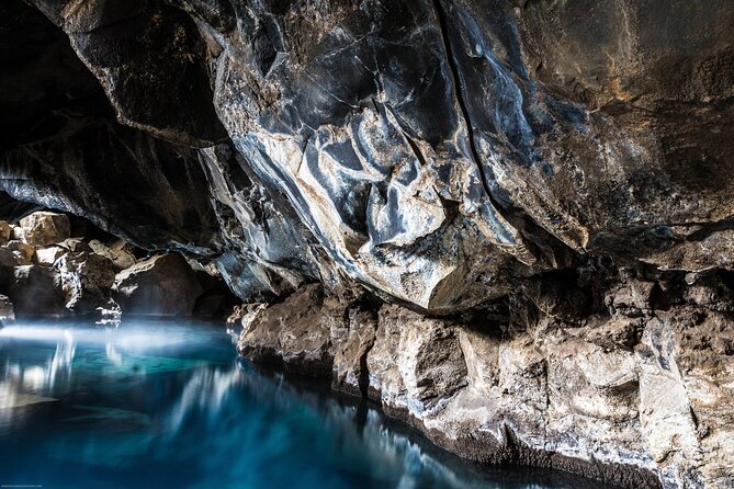 4x4 MiniBus Tour Lake Myvatn, Dettifoss,Selfoss, Godafoss and Nature Baths - The Sum Up