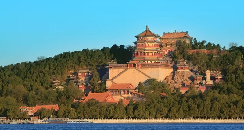 5-Day, 4-Night Wonderful Tour of Beijings Essential Attractions (5-Diamond Luxury Hotel) - Should you book this Beijing tour?