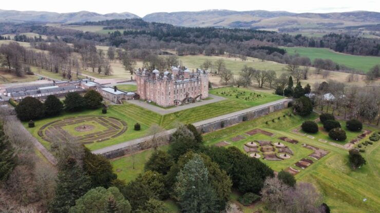 5-Day English Speaking Tours Near Edinburgh - Tour Duration and Guide Details