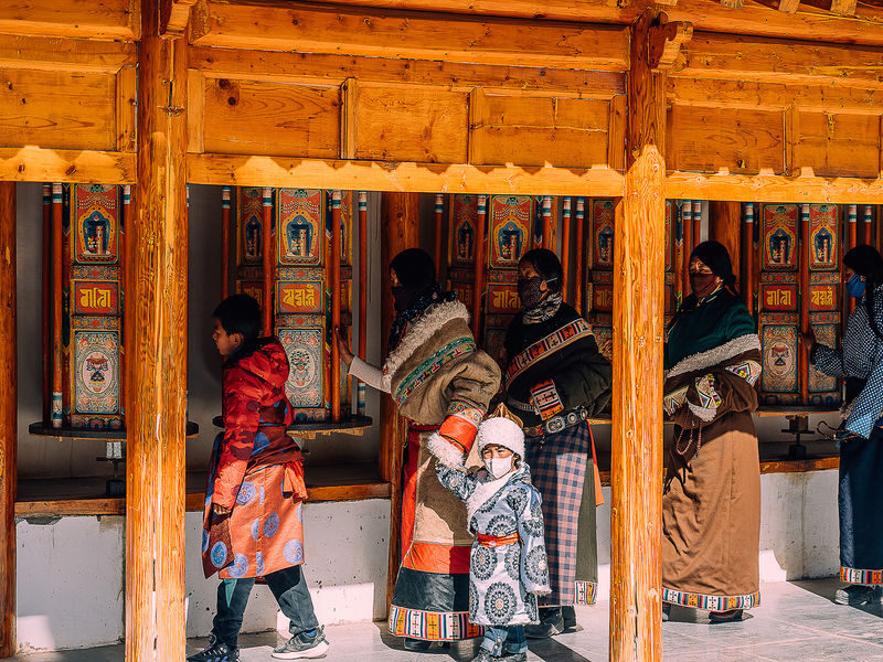 5-Day Gansu Gannan Grassland Vacation Tour (Amigonghong Camp + Ganjia Secret Realm Camp + Zhagana Light Trekking + Grassland Horse Riding Experience + Sang Offering Prayer) - A five-day route from Lanzhou into Gannan