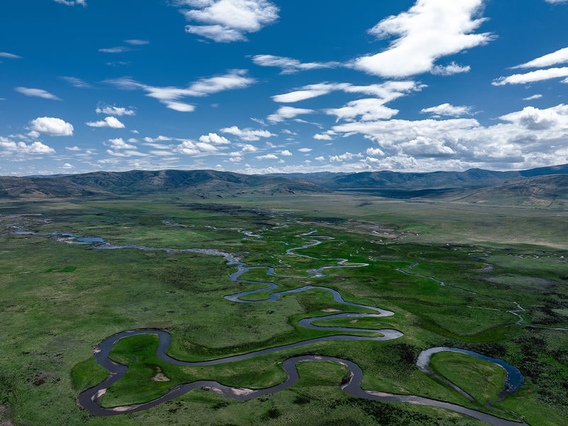 5-Day Gansu Gannan Grassland Vacation Tour (Amigonghong Camp + Ganjia Secret Realm Camp + Zhagana Light Trekking + Grassland Horse Riding Experience + Sang Offering Prayer) - Who should choose this tour?