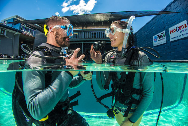 5 Day PADI Learn to Dive in Cairns - What the boat stay includes, and what it doesn’t