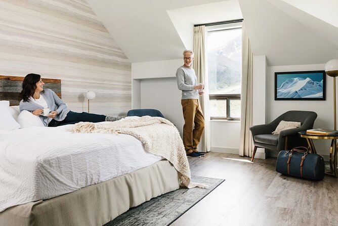 5 Day Picturesque Glacier View Lodge Visit Canadian Rockies Tour - Important Information and Requirements