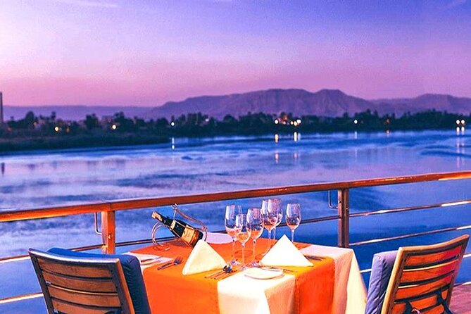 5-Day Private Tour in 5 Star Deluxe Nile Cruise From Luxor to Aswan - Dining Experience