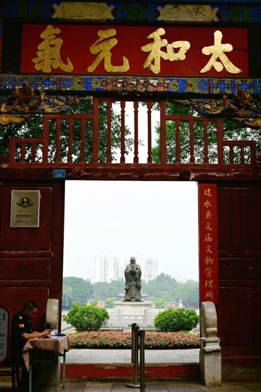 5-Day Tour of Yunnans Southeast Dian Scenery - Day 2: Fuxian Lake’s views, fish and afternoon tea
