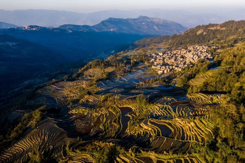 5-Day Tour of Yunnans Southeast Dian Scenery - The human side of the service