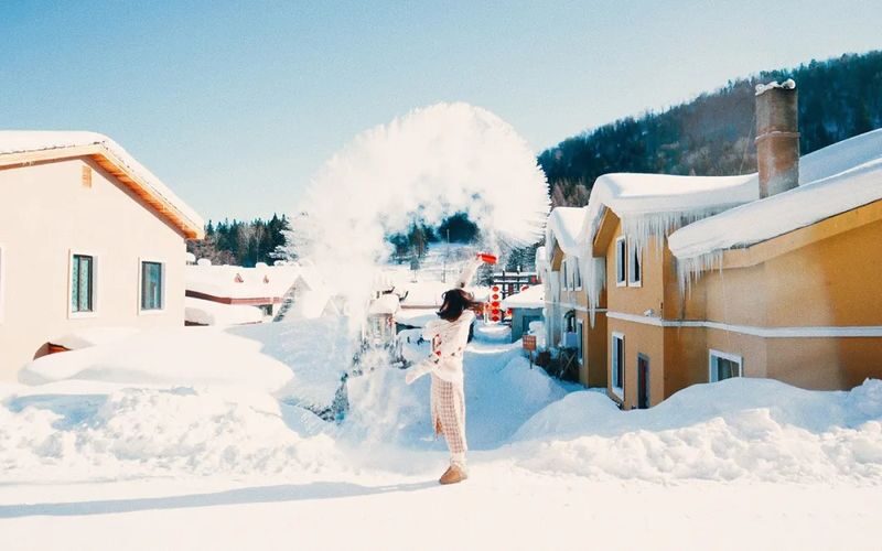 5-Day Tour to Northeast Harbin, Snow Town, and Changbai Mountain - Changbai Mountain, hot springs and a weather caveat