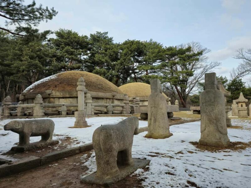 5-Day Trip Seoul and Vicinity Mountain Hiking Challenges - Day 1: Walking the Seoul City Wall and Visiting the Museum