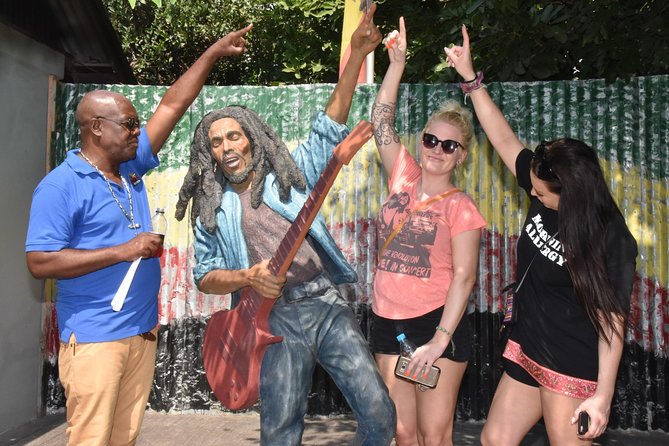 5 Days, 4 Nights Backpacking Kingston Jamaica - Day 2: Exploring Downtown Kingston