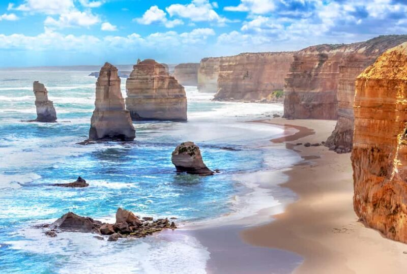 5 Days 4 Nights: Melbourne Package tour - Day 2: Exploring the Grampians and Warrnambool