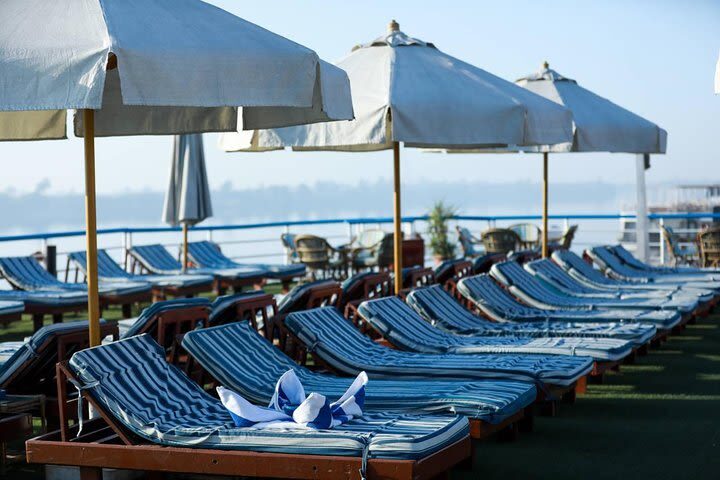 5 Days - 4 Nights Nile Cruise From Cairo By Flight - A Cairo-to-Aswan trip built around the river