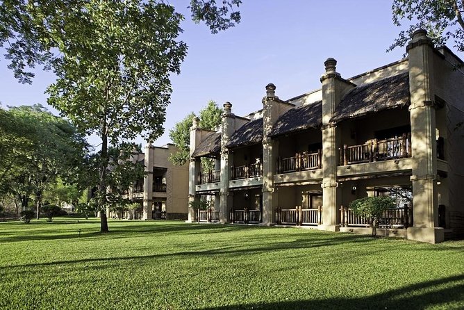 5 Days / 4 Nights The Kingdom Hotel Package - Inclusions and Activities