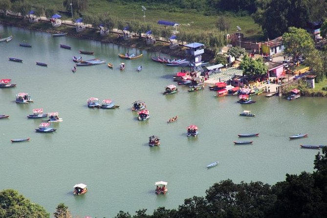5 Days Adventurous Chitwan and Pleasing Pokhara Tour From Kathmandu - Accommodation and Meals