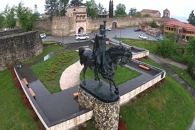 5 Days and 4 Nights. Hotel and Group Tours Everything About Georgia. - Activity Details and Accessibility