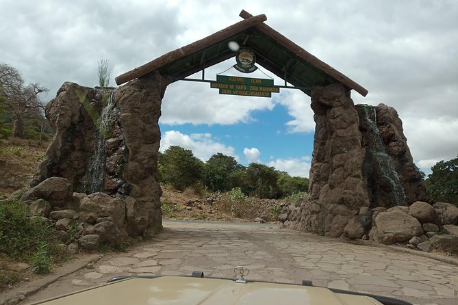 5 Days Tanzania Safari From Mwanza to Arusha - Transportation Details