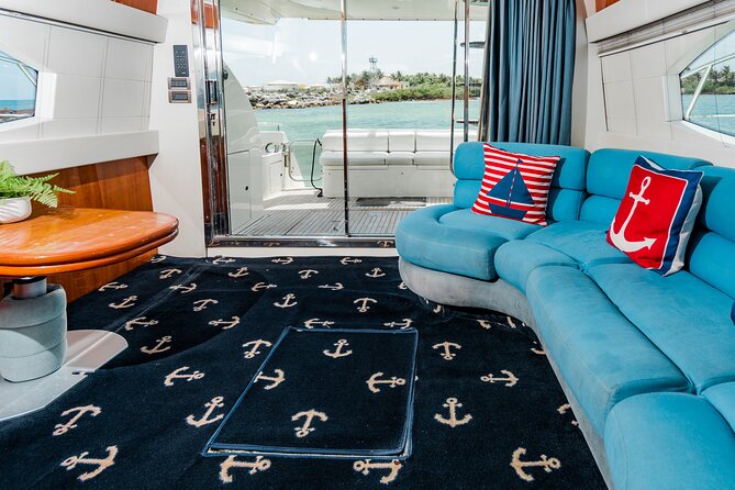 5-Hour 2-Stop Private 50 Azimut Yacht Tour With Food, Open Bar & Snorkeling - Relaxing at Playa La Bocana With Open Bar