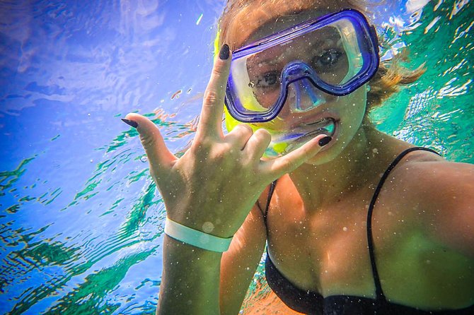 5-Hour Private 44 Leopard Luxury Catamaran 2-Stop Tour W/Food,Open Bar&Snorkel - What to Expect