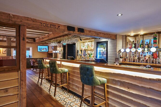5- Hour Private Countryside Tour in Surrey With Wine Tasting - Vineyard Visits and Wine Tasting