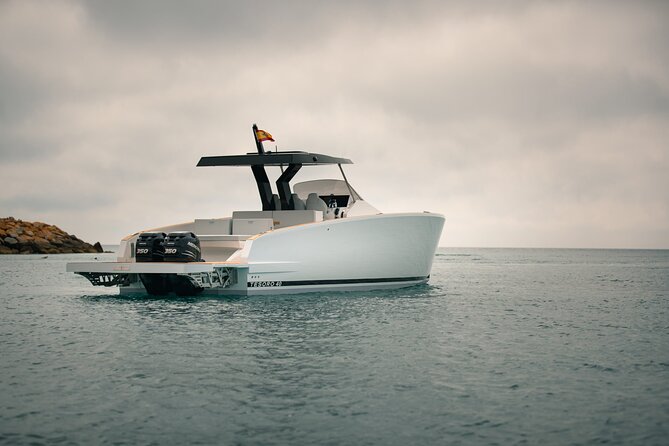 5 Hour Private Yacht Cruise in Delos Rhenia Mykonos Tesoro 40 - Customization Options and Availability