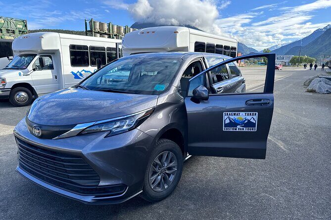 5 Hour Tour to the Yukon Border with Suspension Bridge - An Overview of the Tour Experience