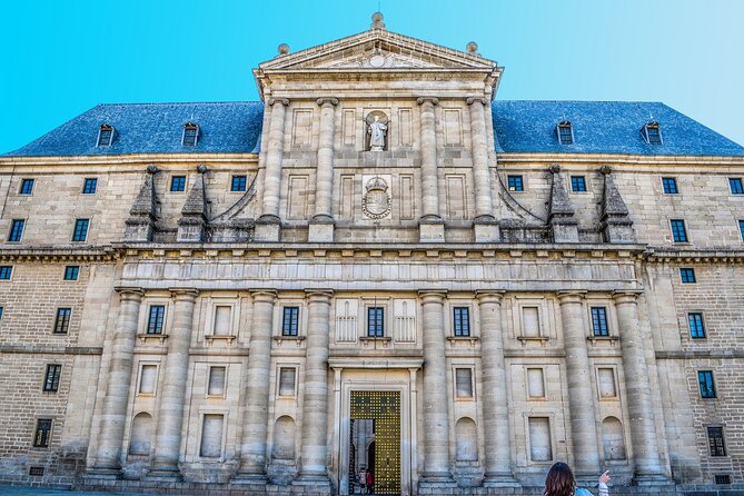 5 Hours Private Walking Tour in the Royal Monastery of El Escorial - What To Expect