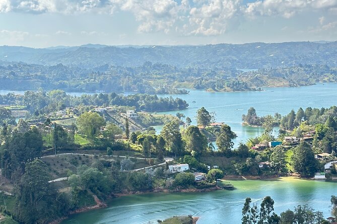 5 Hours Shared Tour of El Peñol and Guatape by Locals - Frequently Asked Questions