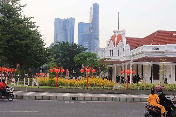 5 Hours Surabaya Comfort City Tour - Ex De Javasche Bank Soerabaia