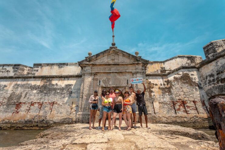 5 Islands Boat Tour With City Sunset - Tour Description