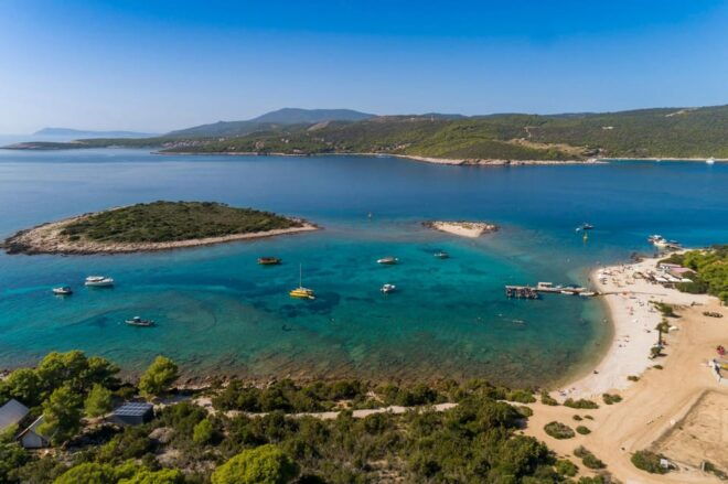 5 Islands Private Boat Tour:Blue Cave,Hvar&Pakleni Islands - Budikovac Blue Lagoon