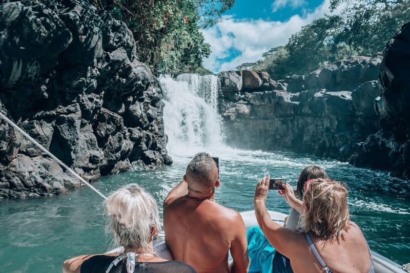 5 Islands Tour with BBQ & Snorkeling in Mauritius - What the price includes, and what it does not