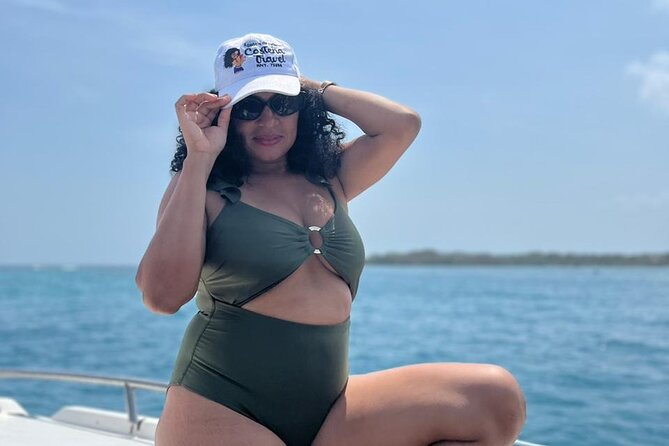 5 Islands Tour With Snorkel, Snack, Lunch and Music in Cartagena - Snorkeling Adventure and Marine Life