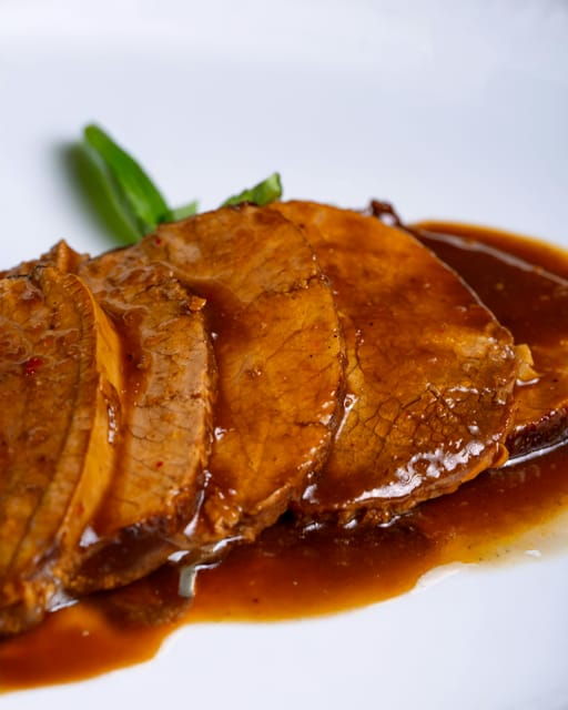 5 Premium Wine Tasting and Dinner, including Sommelier - Who Should Consider This Tour?