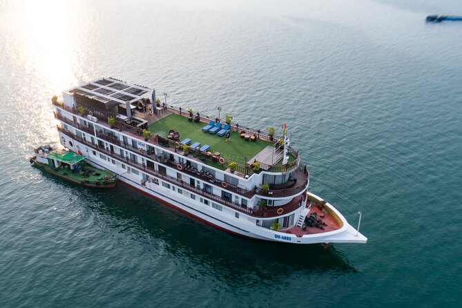 5 Star Amanda Cruise - Luxury Overnight Cruise Halong Bay (2D1N) - Meal Inclusions