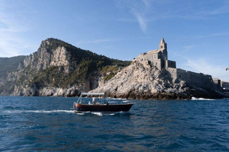 5 Terre: Day Cruising Along the Coast - Lunch Ashore - Itinerary