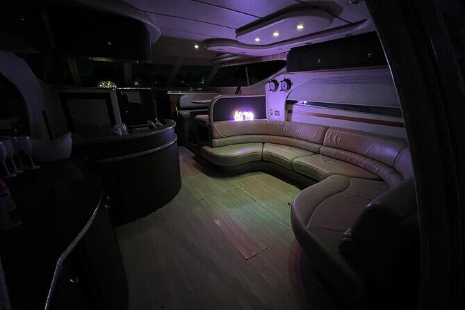 50ft 1 Hour FREE | Miami Yacht Rental | 2 to 6 Hours | 13 People - FAQ